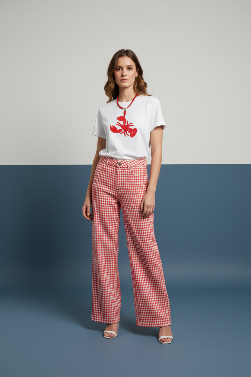 White Lobster Detail Tee – Chic Casual Statement