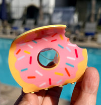 Donut Hair Claw Clip – Pink Frosted Acrylic Hair Accessory with Sprinkles