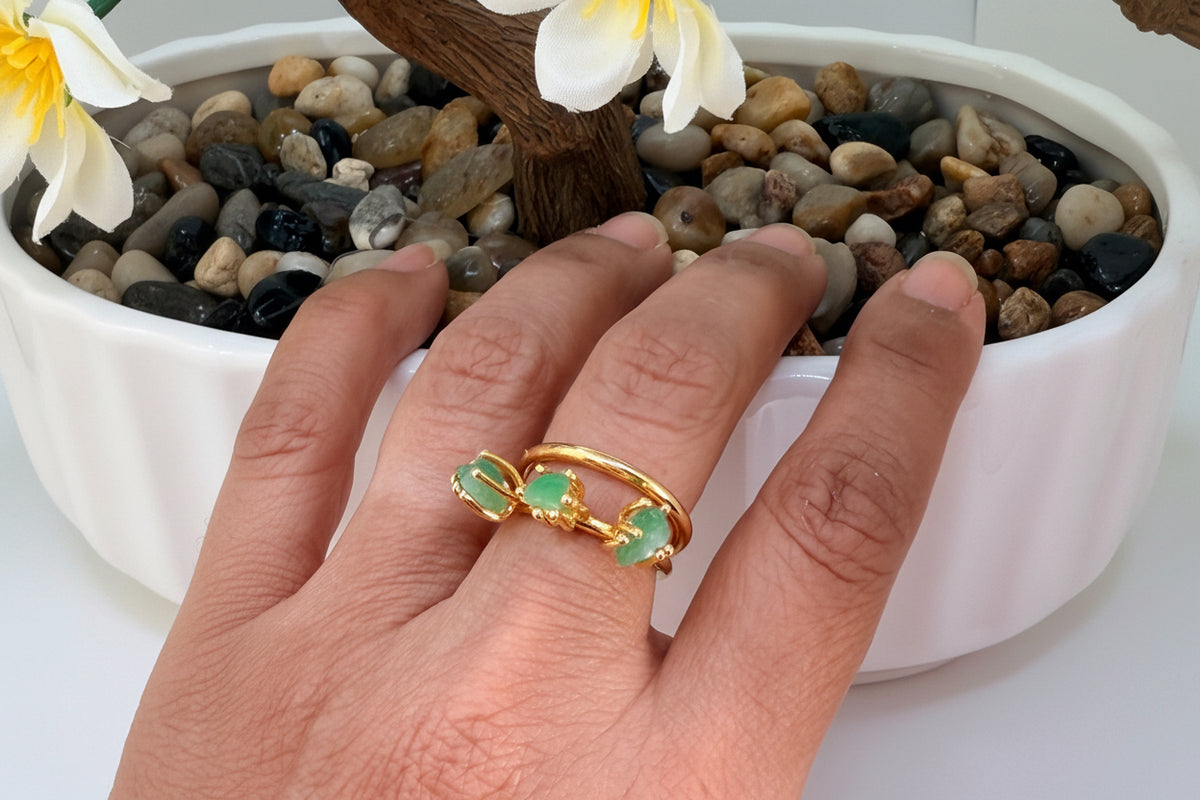 Adjustable Gold Bracelet & Ring Set – 24K Gold Plated Bronze with Raw Emerald (Murralla)