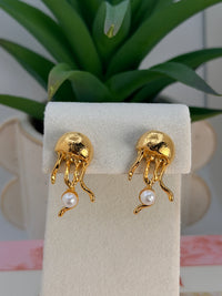 Jellyfish Pearl Earrings – 24K Gold Plated Bronze Handmade