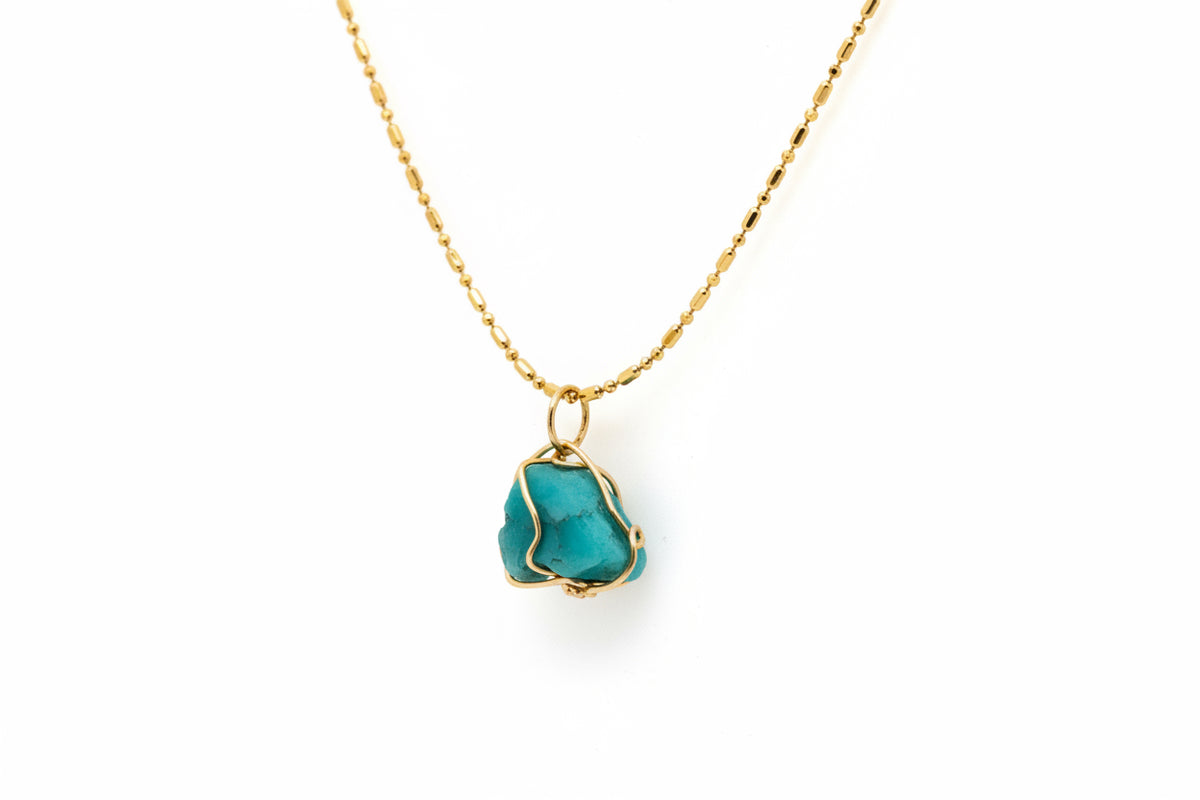 Raw Emerald Necklace – 18K Gold Plated Bronze Natural Emerald Pendant