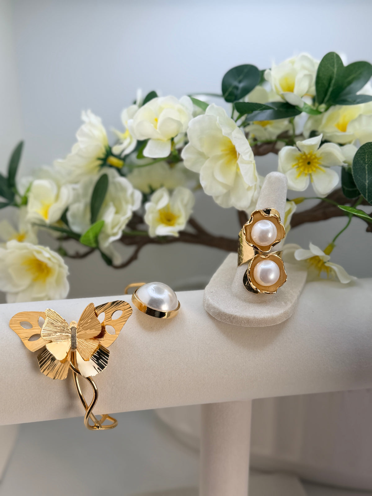 Golden Bloom Bracelet & Pearl Ring Set