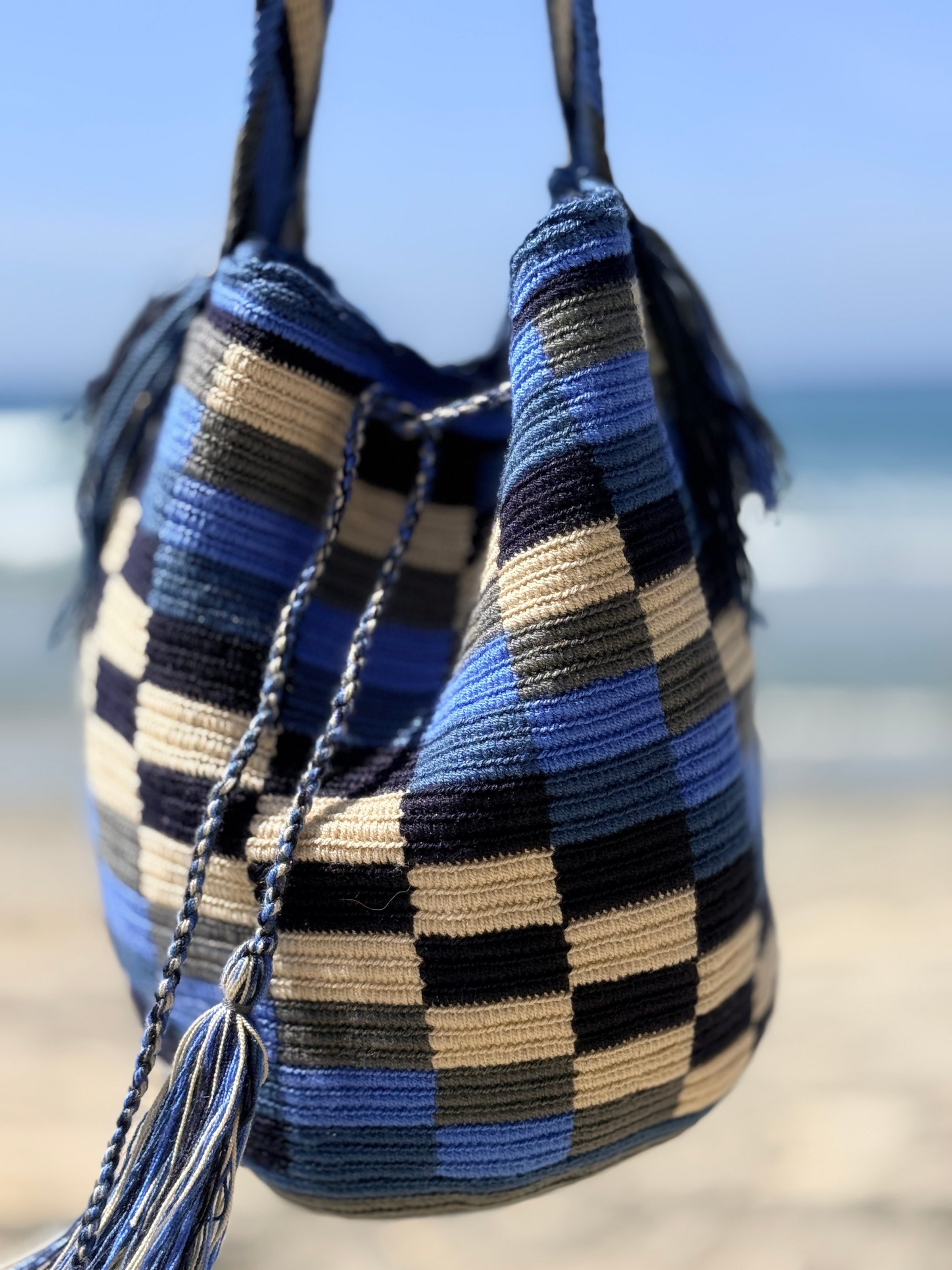 Wayuu Handmade Mochila Bag – Artisan Handwoven Bag from Colombia