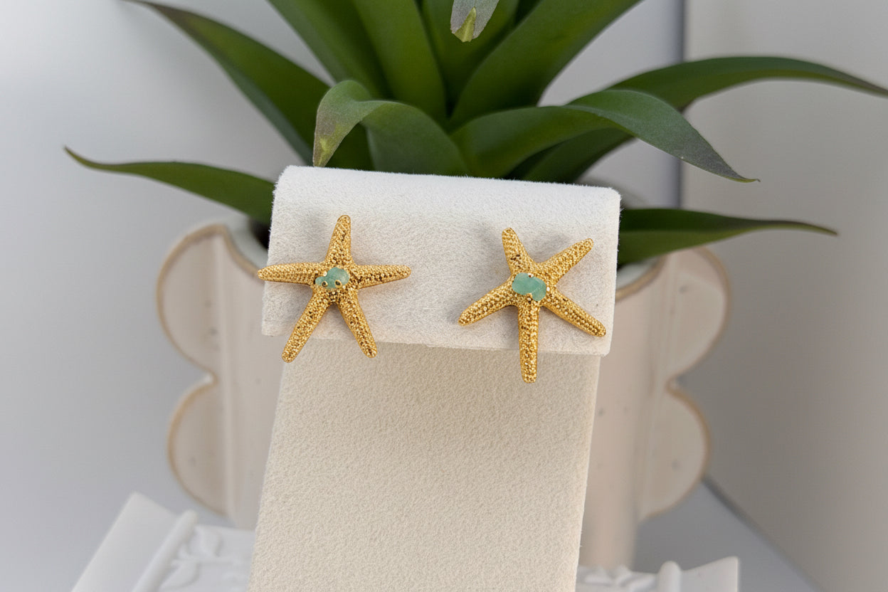 Gold Starfish Earrings with Raw Emerald (Murralla) – 24K Gold Plated Handmade Earrings